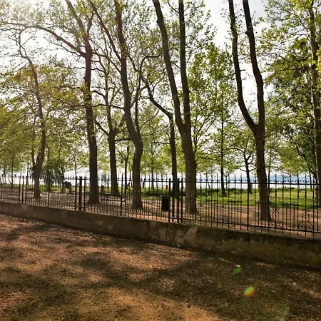 Loffice Balaton بيت ضيافة